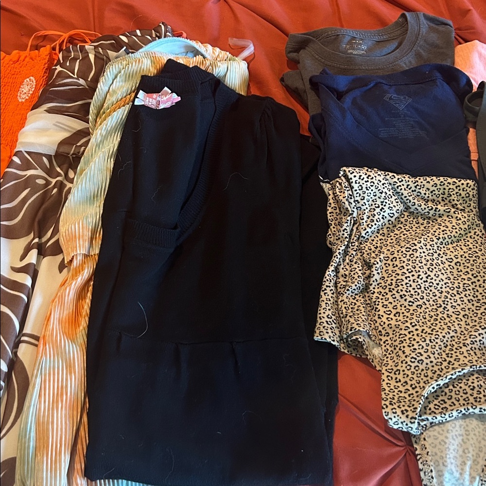 Women’s Bundle - Medium - image 3